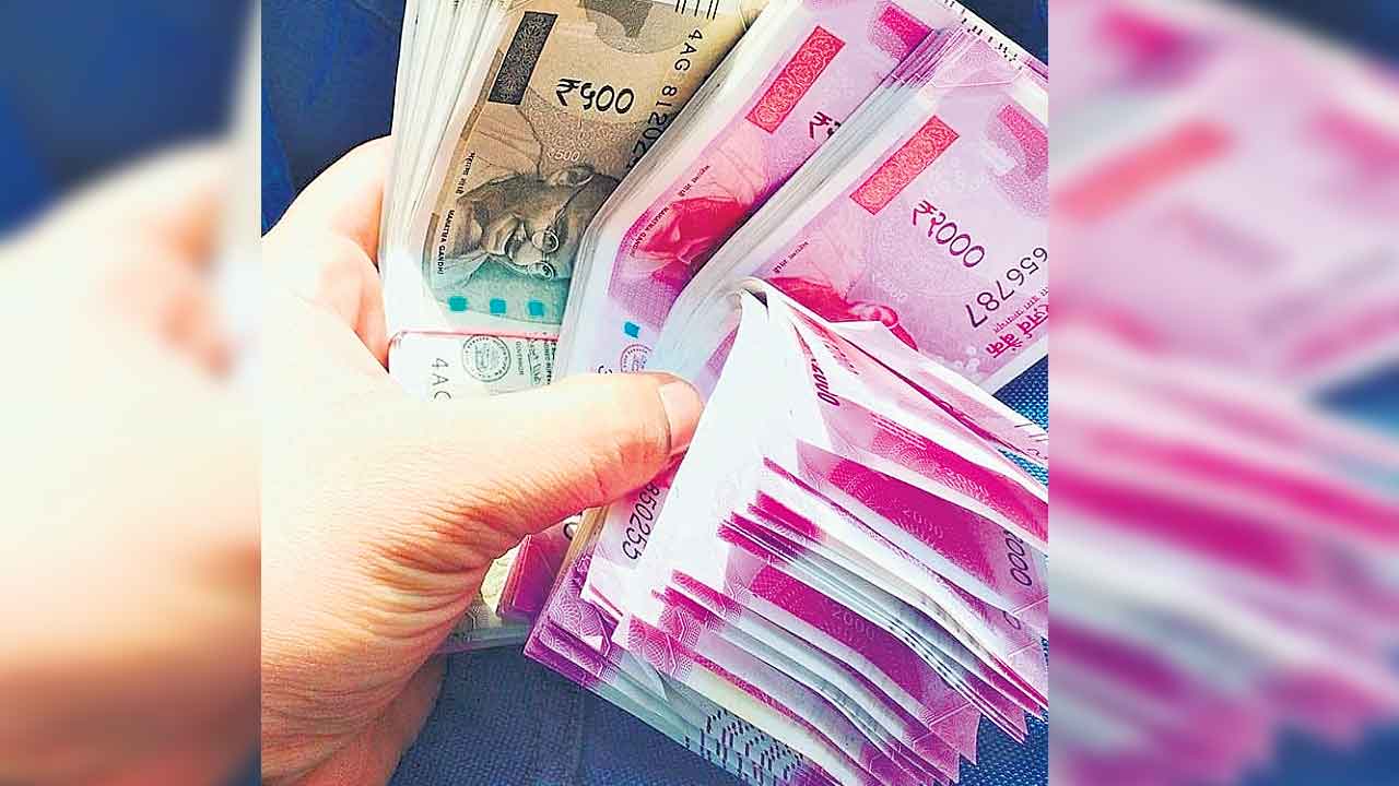 దొంగ నోట్లు 250 కోట్లు