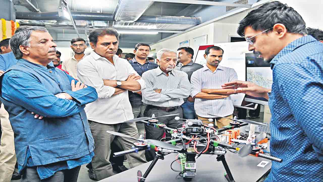 అంతర్జాతీయస్థాయి ఆవిష్కరణలు రావాలి