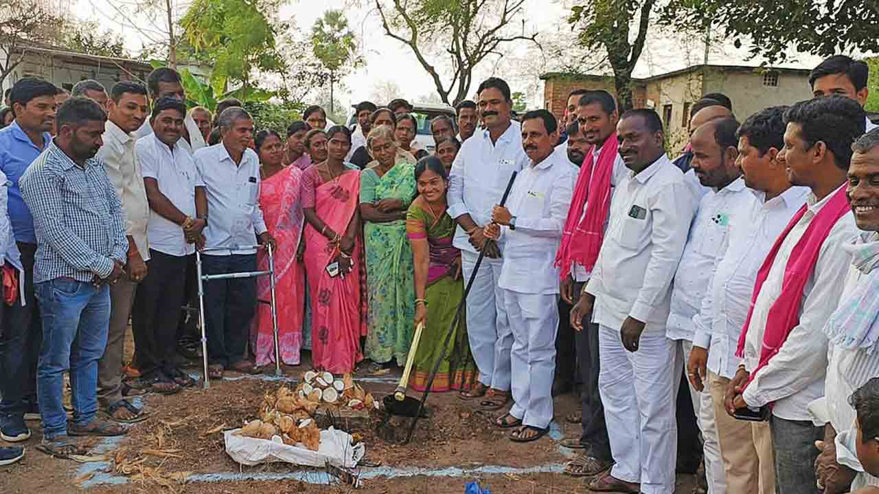 మిషన్‌ భగీరథతో ప్రతి ఇంటికీ తాగునీరు