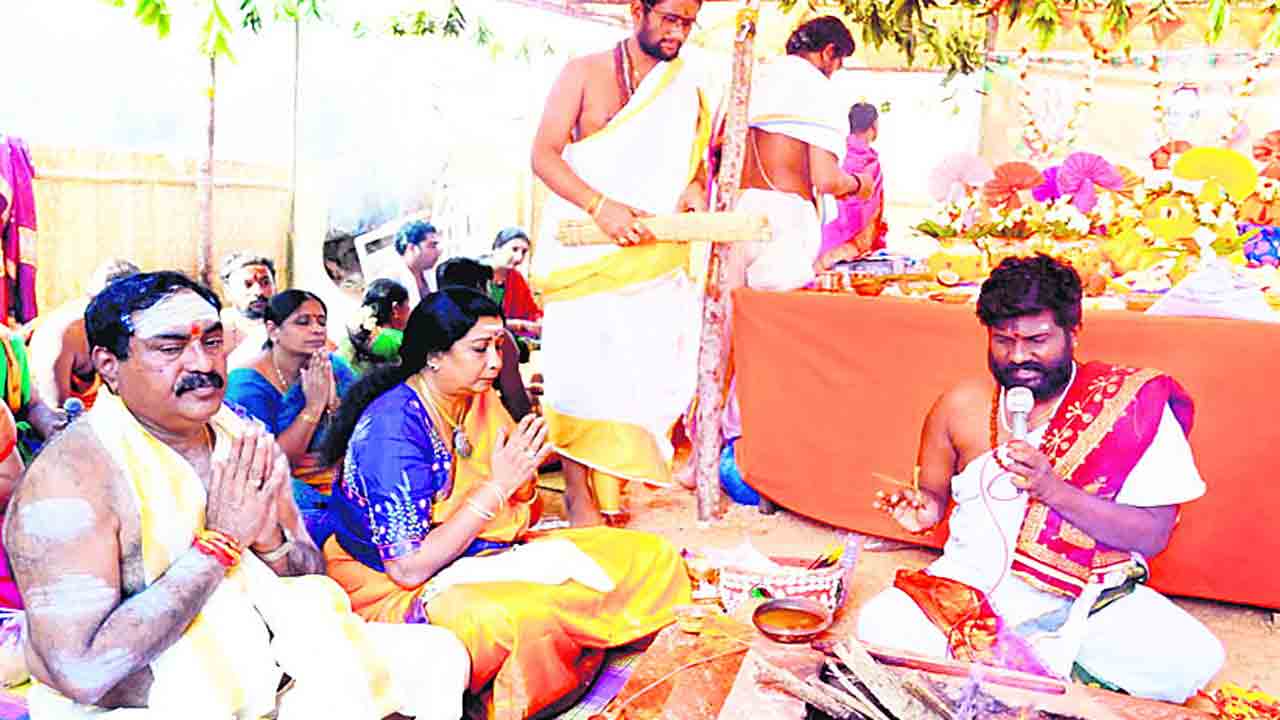 నేత్రపర్వం ప్రతిష్ఠాపనోత్సవం