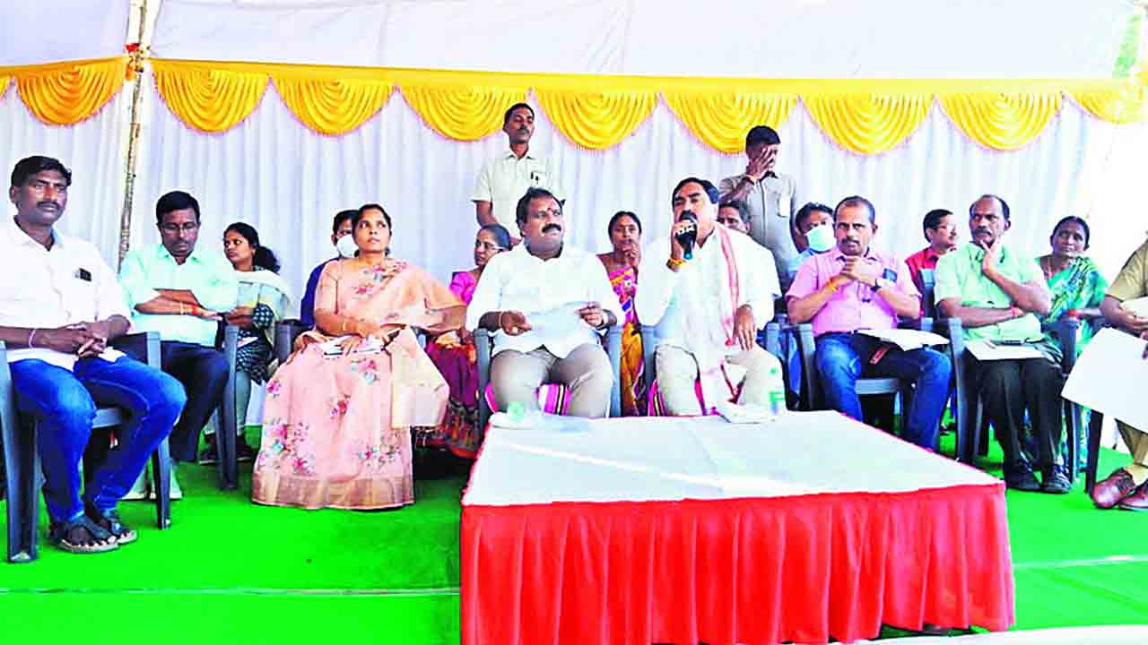 శివాలయ పునఃప్రతిష్ఠాపనను వైభవంగా నిర్వహిస్తాం