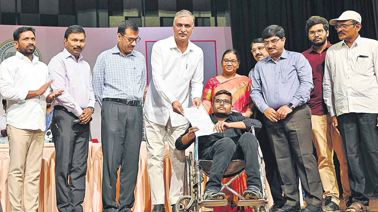 వైద్యులు తల్లితో సమానం