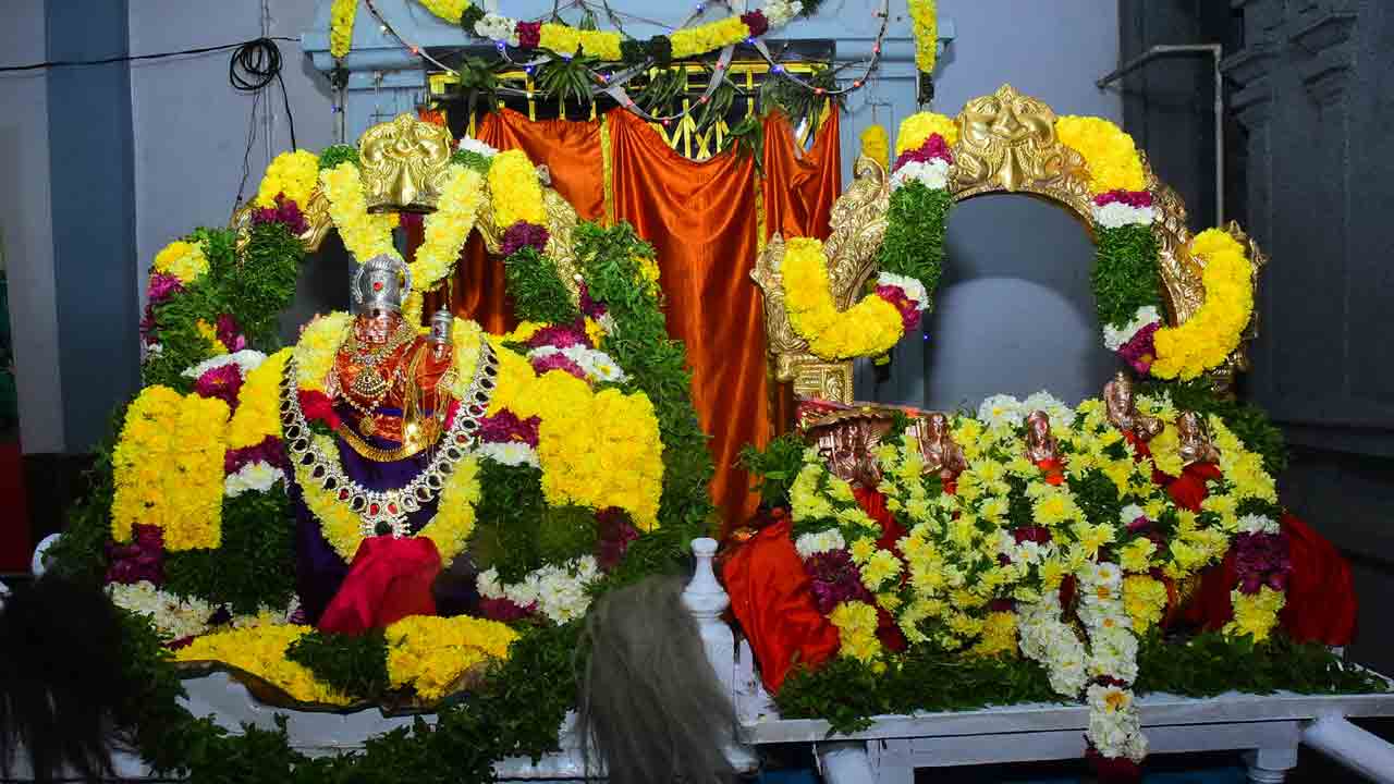 పాతగుట్టలో కనుల పండువగా అధ్యయనోత్సవాలు