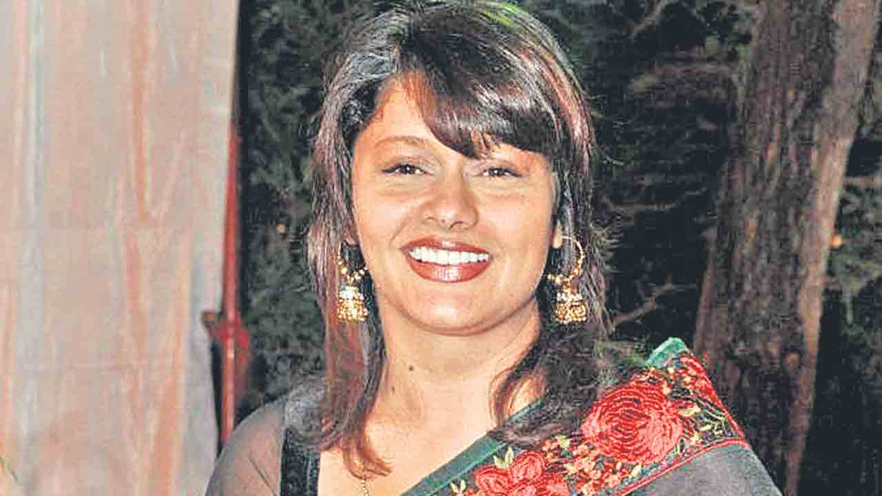 నటి పల్లవి జోషికి ప్రమాదం