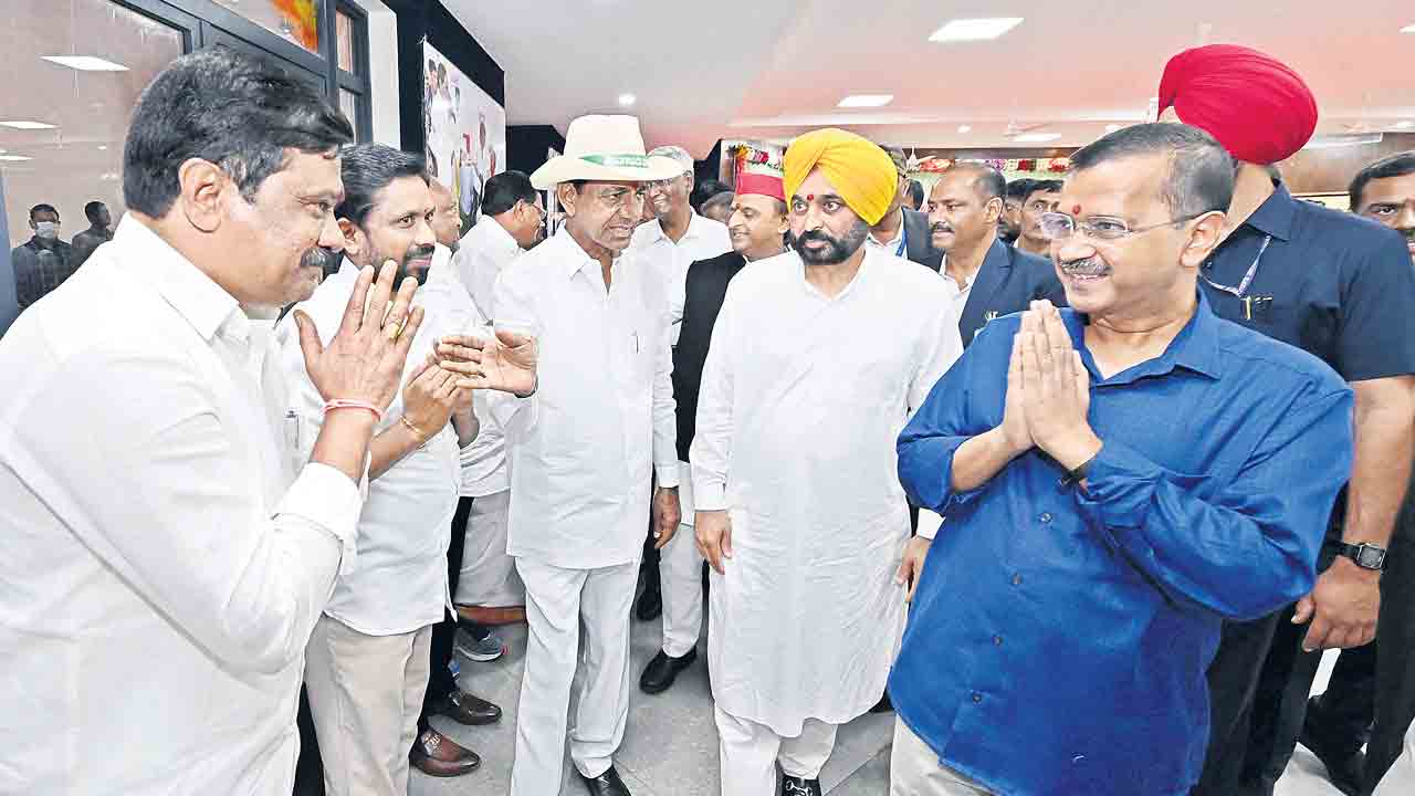 బీఆర్‌ఎస్‌ ప్రభంజనం