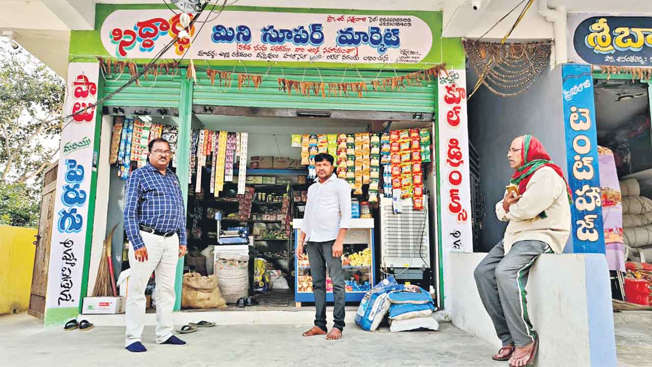 ‘కాలరెగరేసి..!!’ ఇదీ దళితబంధు విజయగాధ