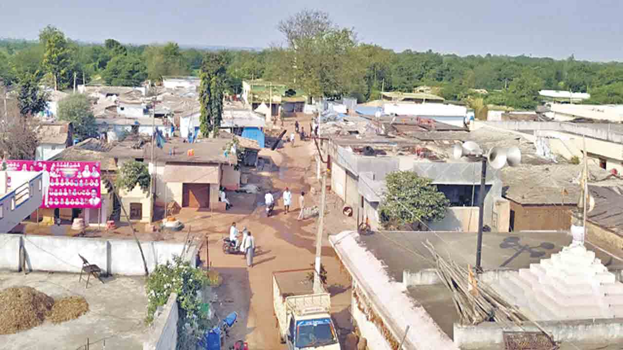 రాష్ట్రంలో భూసమస్యలు లేని గ్రామంగా బిడెకన్నె