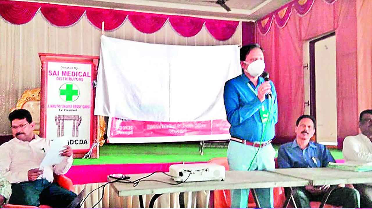 కంటి వెలుగును వినియోగించుకోవాలి