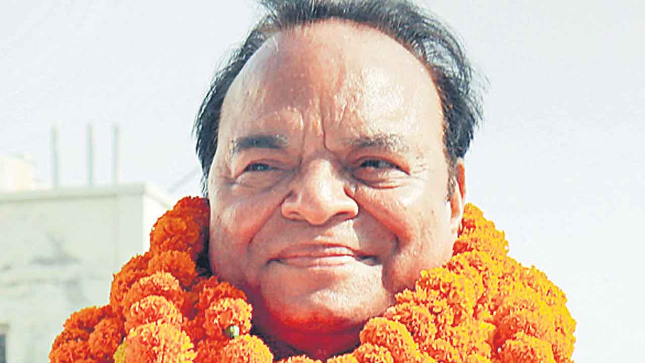 జోడో యాత్రలో కాంగ్రెస్‌ ఎంపీ హఠాన్మరణం