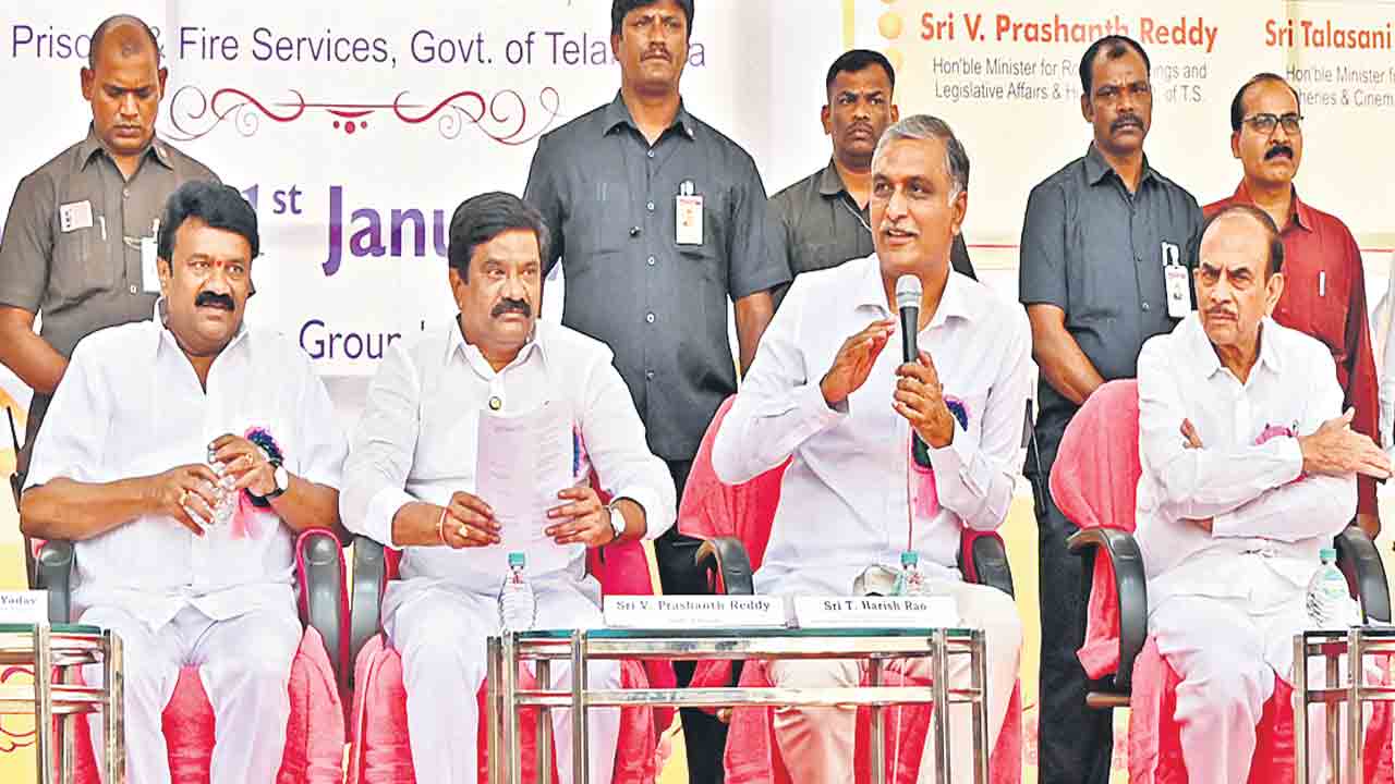 నుమాయిష్‌ అనుభూతి ఆన్‌లైన్‌ షాపింగ్‌లో ఎక్కడ?