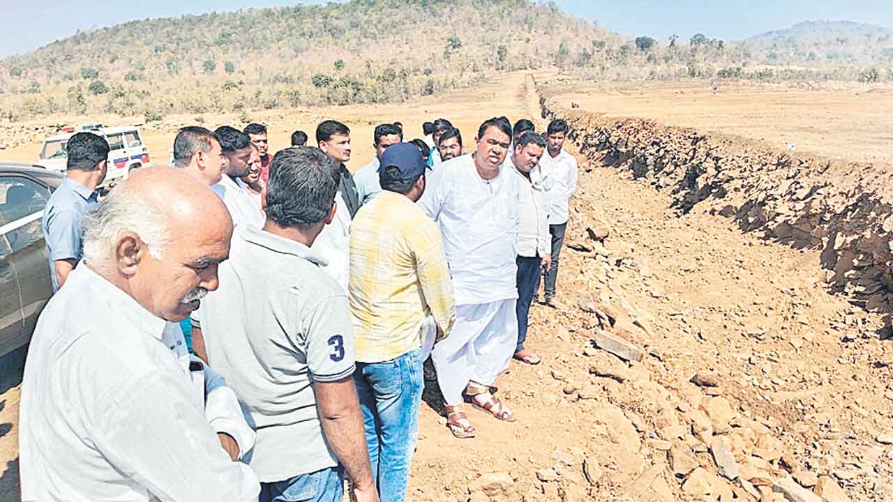 సిద్దాపూర్‌ రిజర్వాయర్‌ పనుల్లో అలసత్వం వద్దు