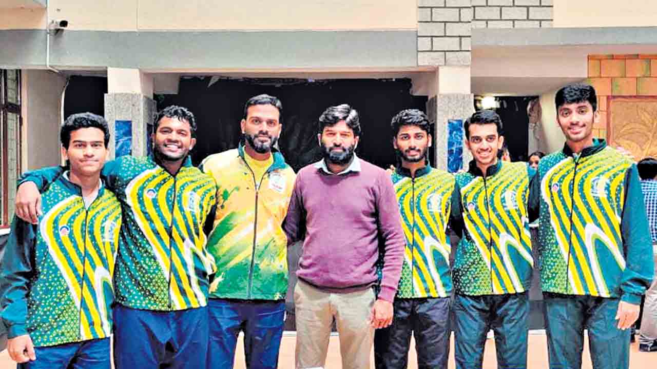 సౌత్‌జోన్‌ టీటీ సెమీస్‌లో ఓయూ