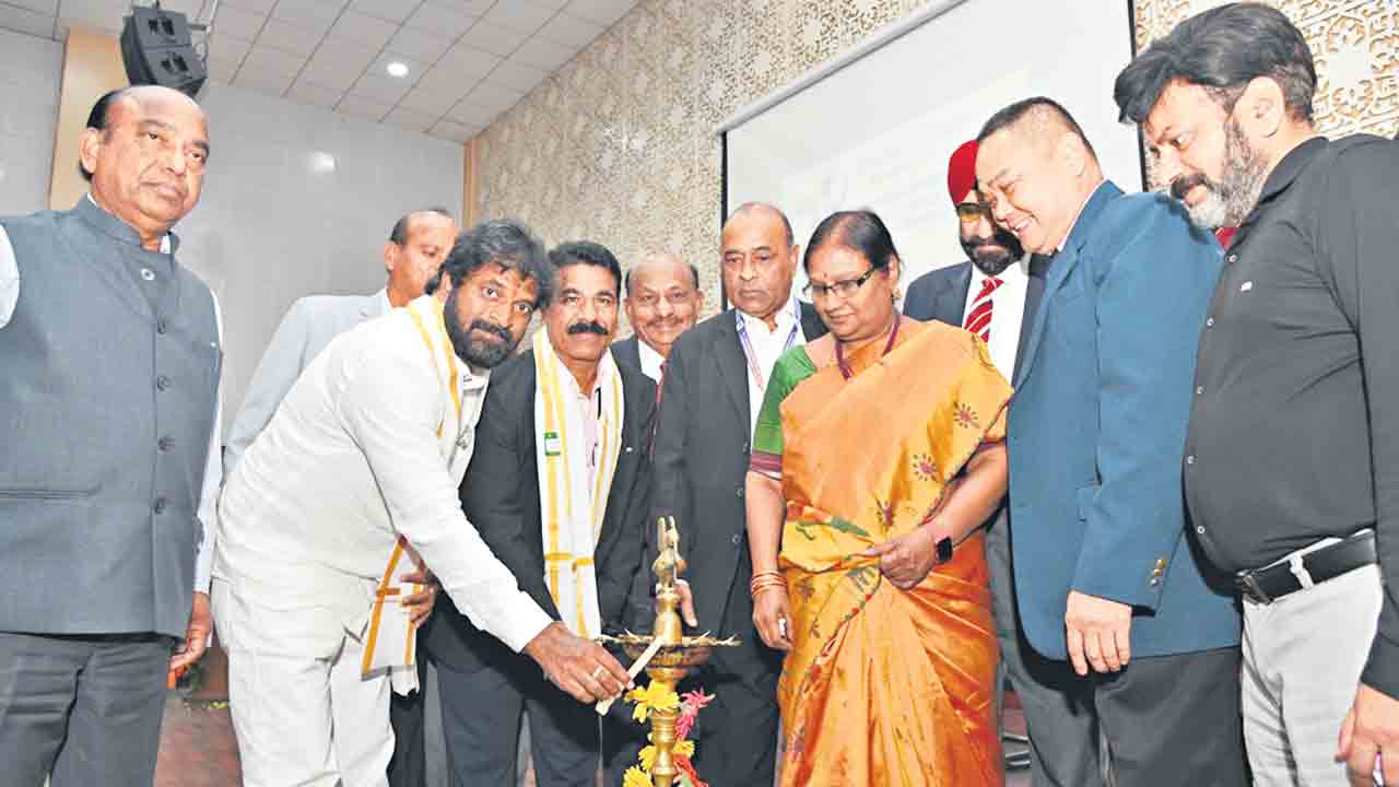 కాలానికనుగుణంగా పరిశోధనలు