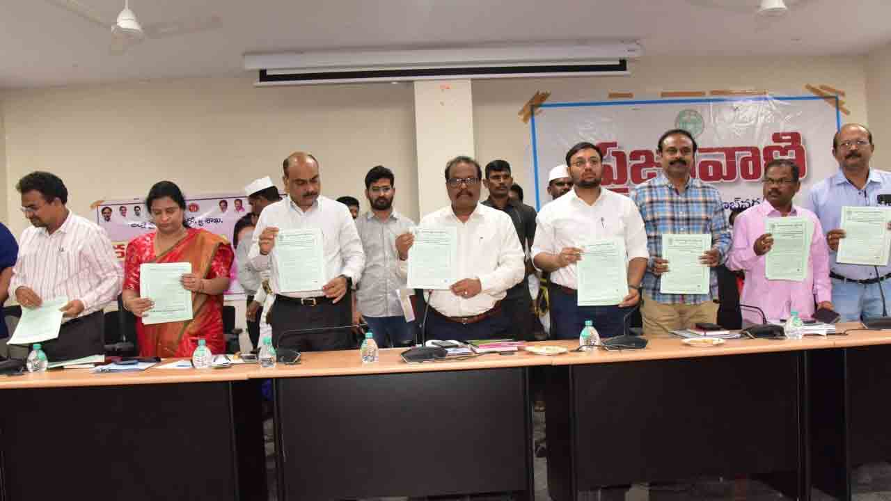 జంతువులపై దయగుణం ఉండాలి