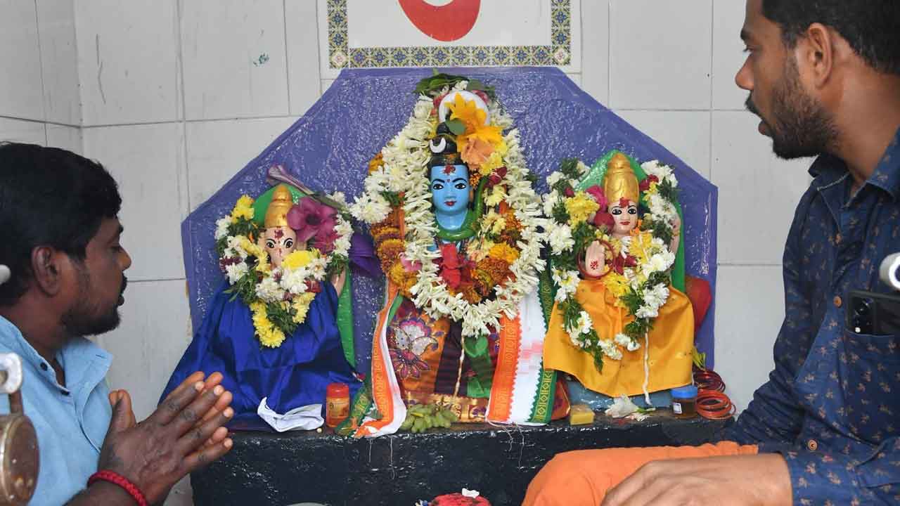 మానేరు తీరం.. భక్తజన శోభితం