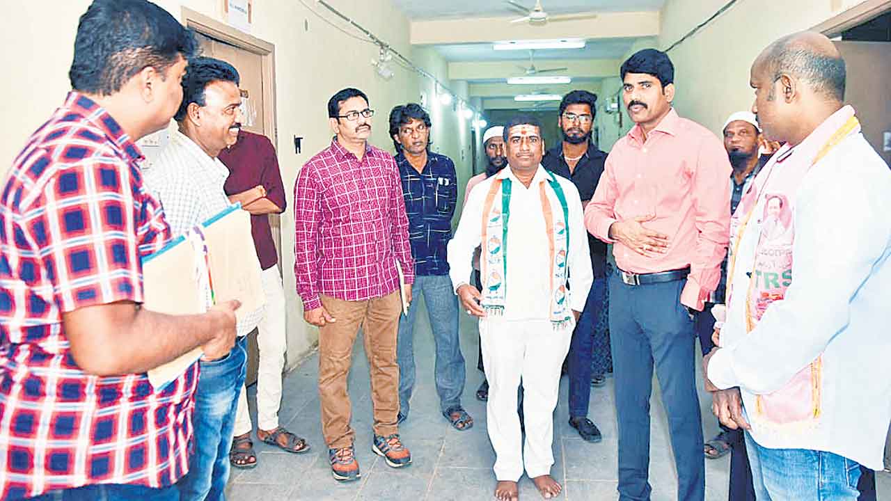 ఈవీఎం గోడౌన్‌ పరిశీలన