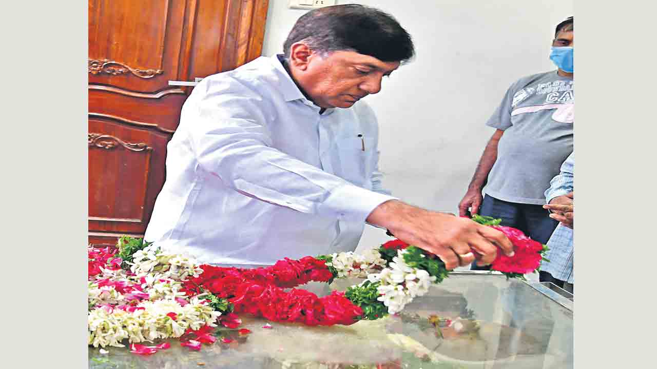 గంగుల మల్లయ్యకు కన్నీటి వీడ్కోలు