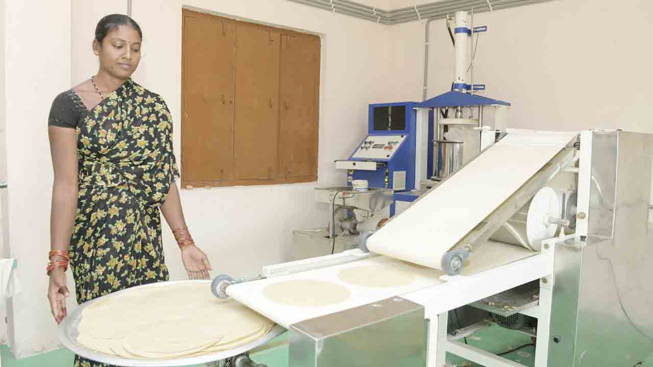 ఇంటింటా భోగి భాగ్యం