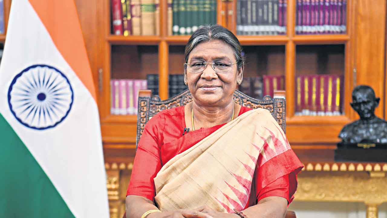 రాజ్యాంగమే మార్గదర్శి.. రాష్ట్రపతి ముర్ము