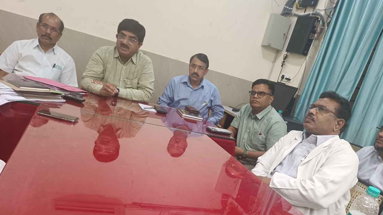 మహిళ మృతి ఘటనలో వైద్యుడు సస్పెన్షన్‌