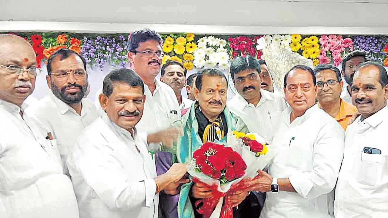 ఐడీసీ చైర్మన్‌గా వేణుగోపాలాచారి బాధ్యతలు