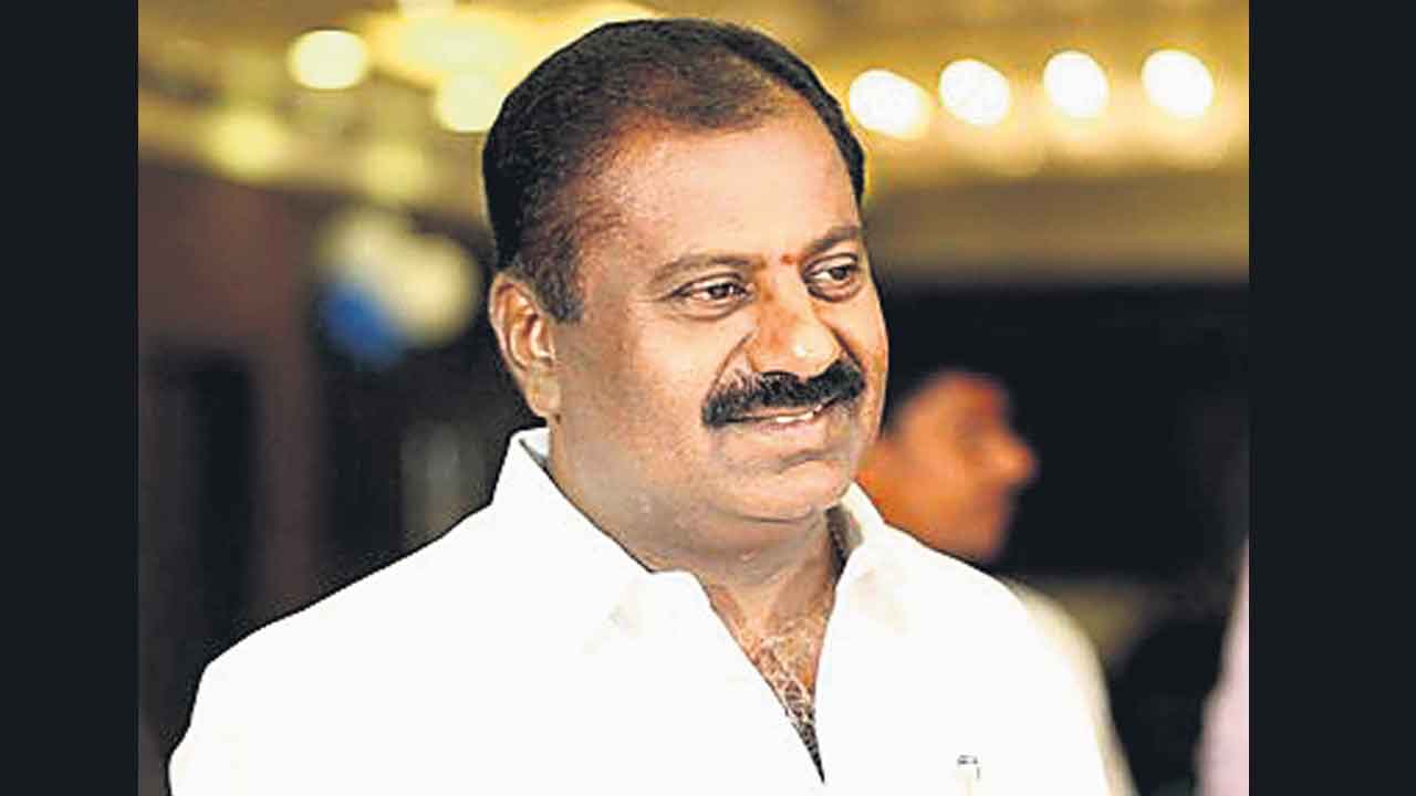 టీచర్ల బదిలీల్లో పారదర్శకత పాటించాలి