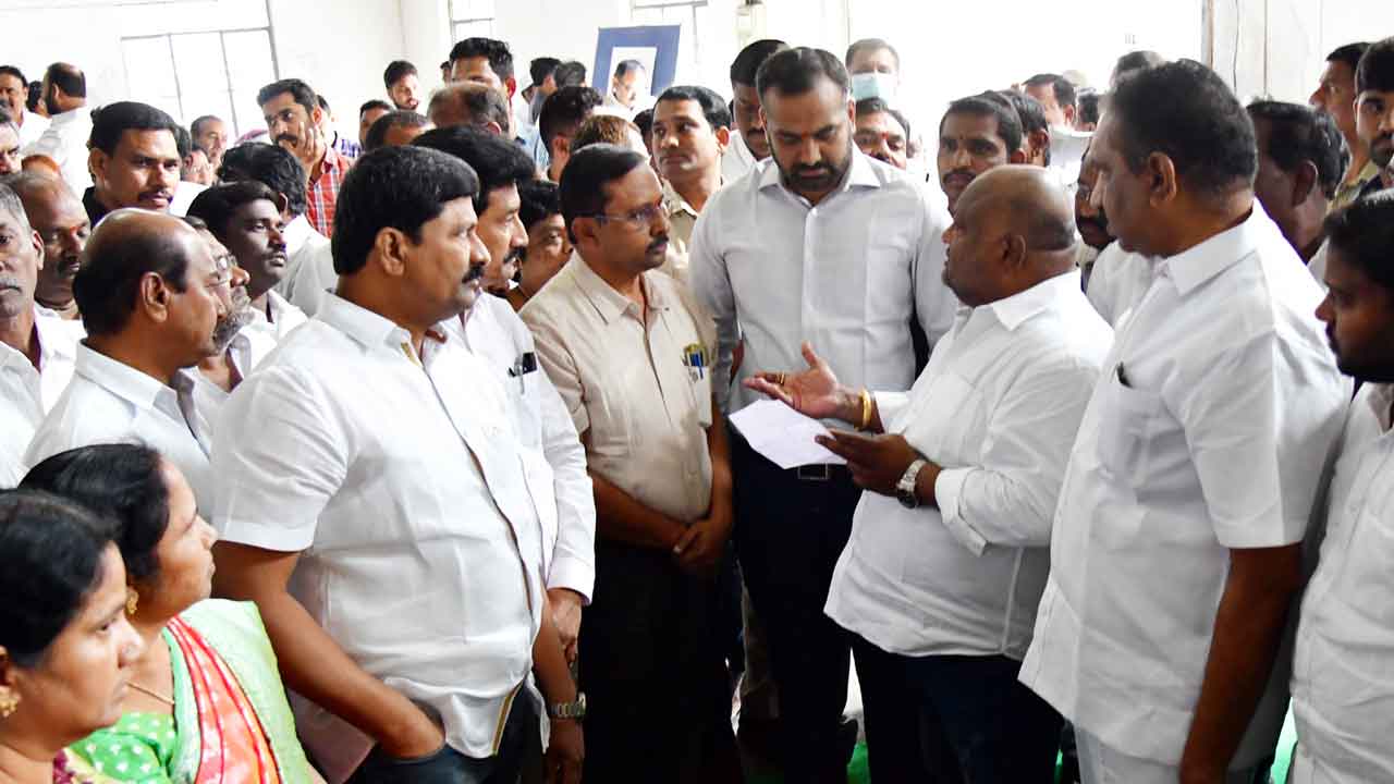 వచ్చే ఆగస్టులోనే వైద్య విద్య క్లాసులు