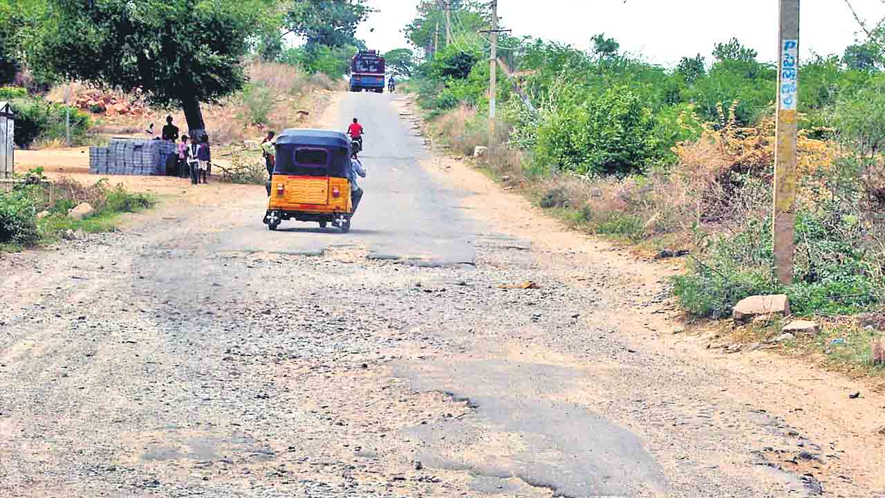రోడ్లు, కల్వర్టులకు మహర్దశ