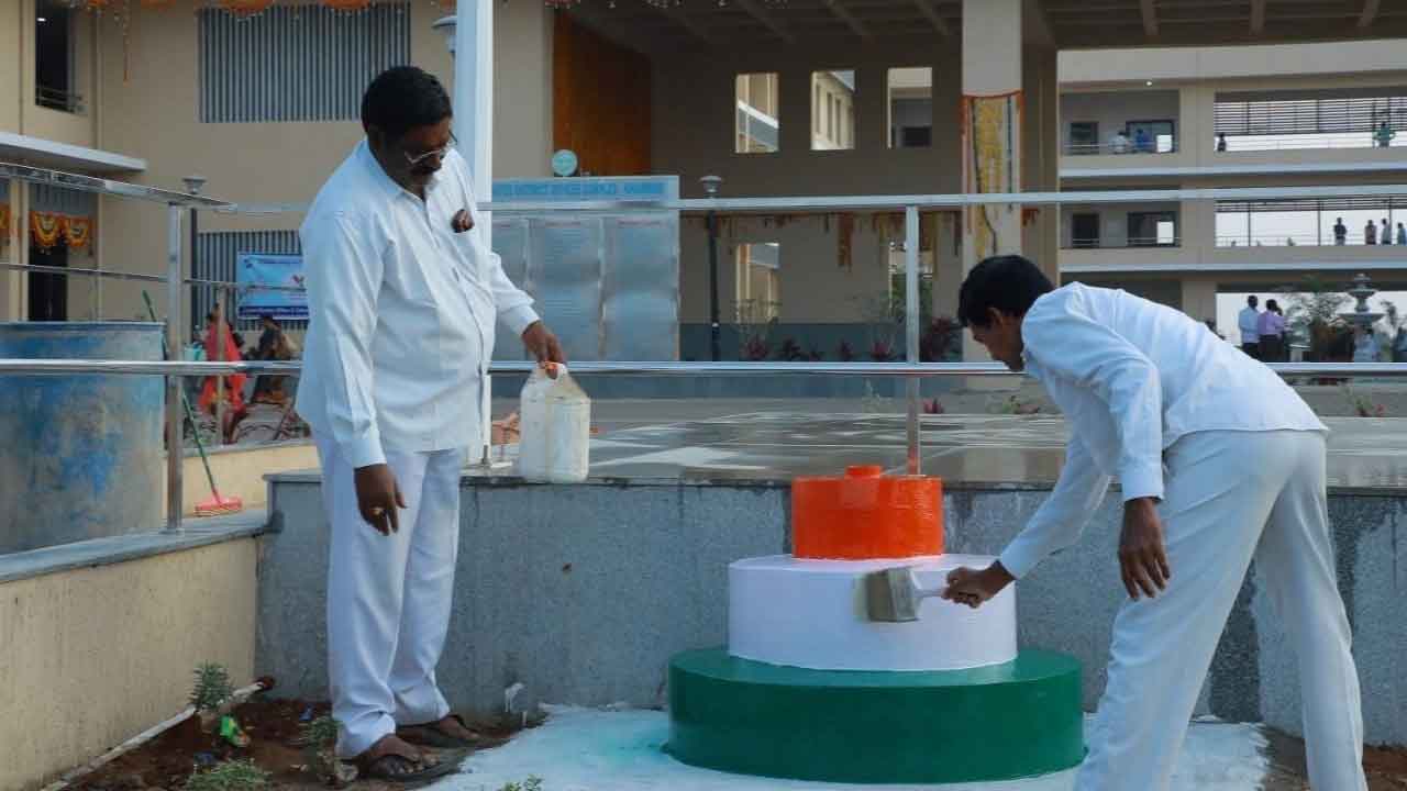 నూతన కలెక్టరేట్లోనే గణతంత్ర వేడుకలు