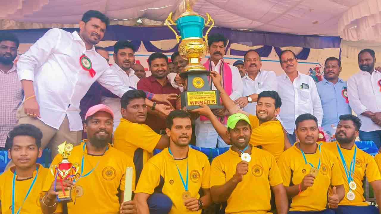 పేదలకు అండగా రాష్ట్ర ప్రభుత్వం