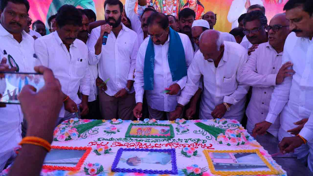 రాజకీయ జీవితం ఎంతో తృప్తినిచ్చింది