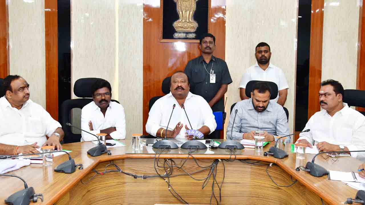 చివరి ఆయకట్టుకు నీరందించాలి