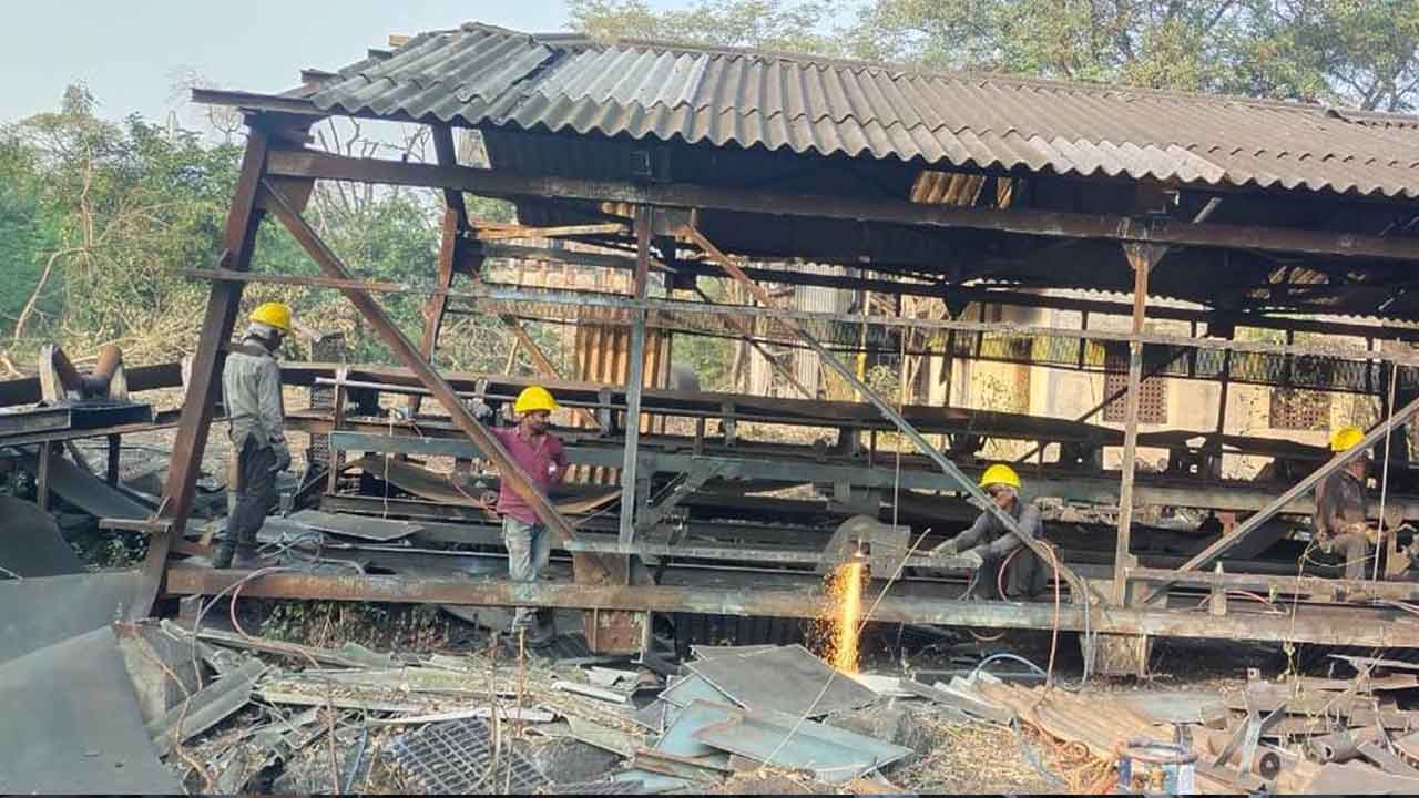 ‘వెలుగుల’ ప్రస్థానానికి వీడ్కోలు