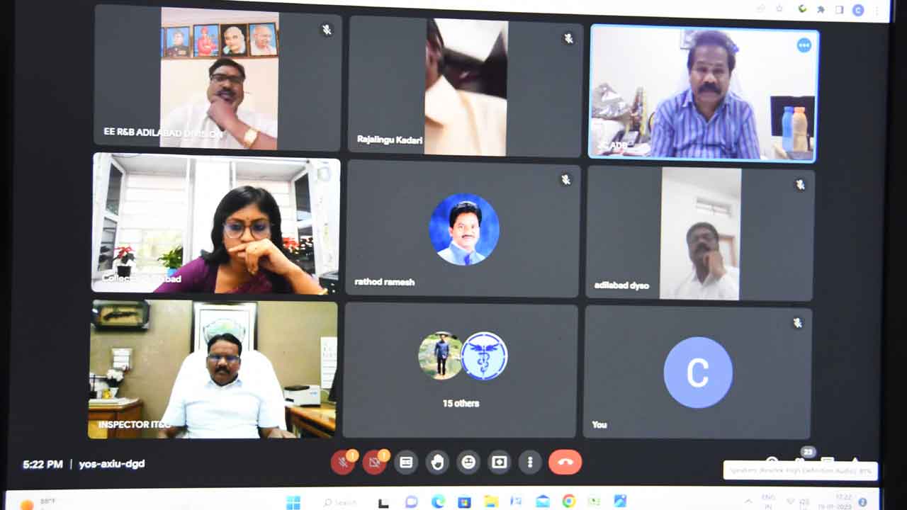 గణతంత్ర వేడుకలకు ఏర్పాట్లు చేయాలి