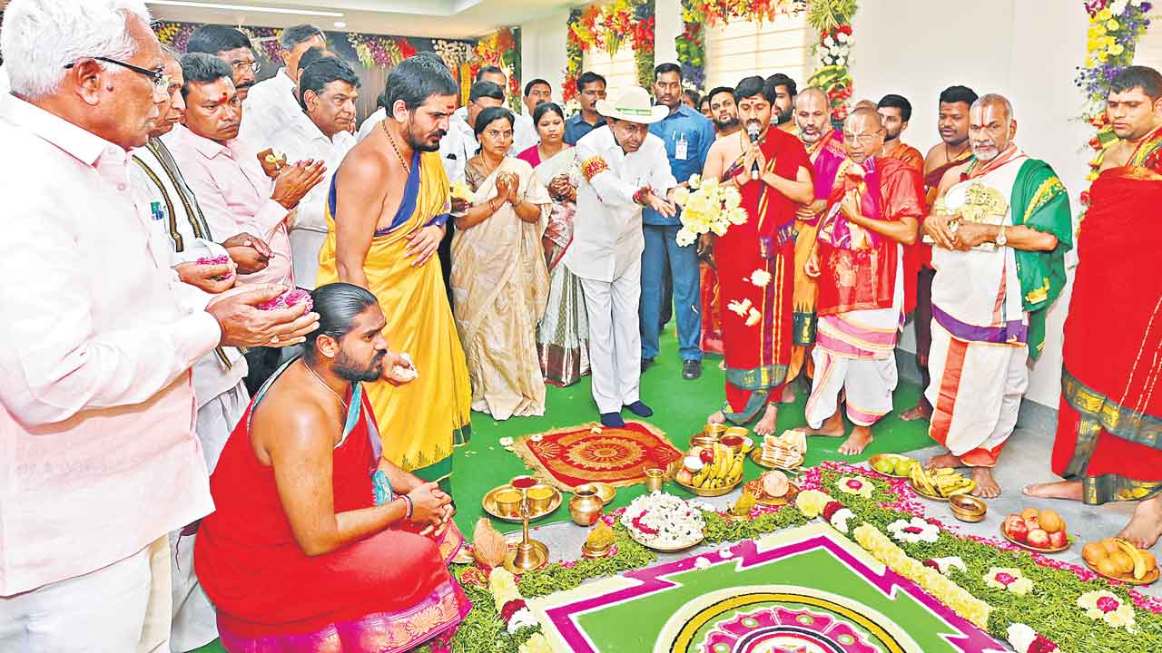 దేశానికి వెలుగుచూపే చైతన్య వీచిక