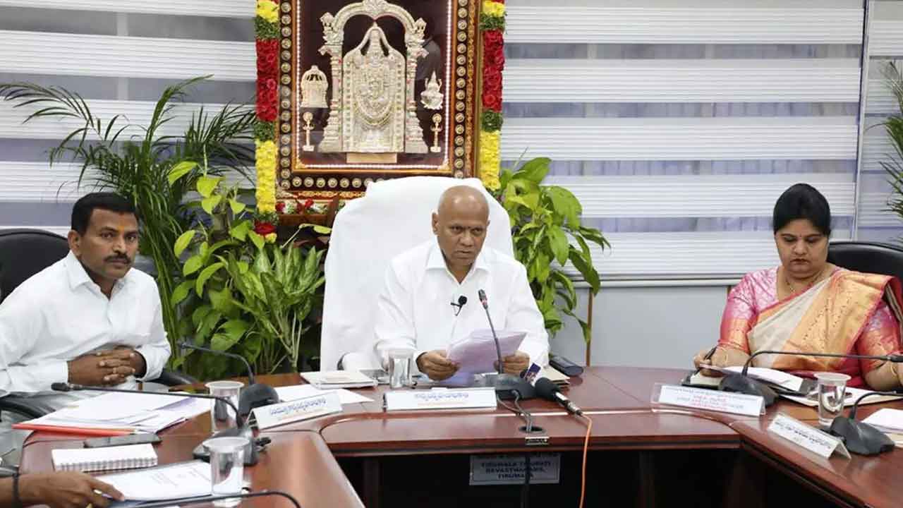 6 లక్షల మంది భక్తులకు ఉత్తర ద్వార దర్శనం