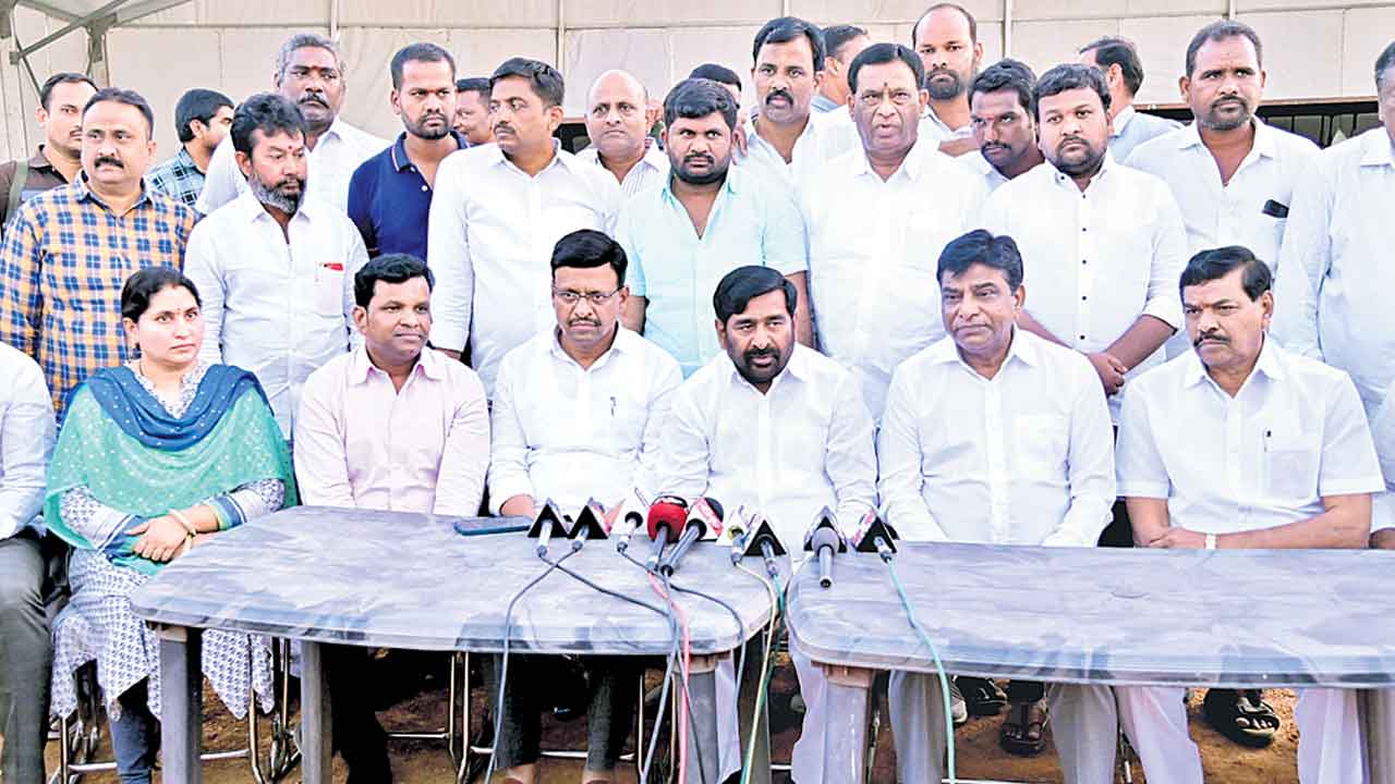 కనీవిని ఎరుగని రీతిలో బీఆర్‌ఎస్‌ సభ