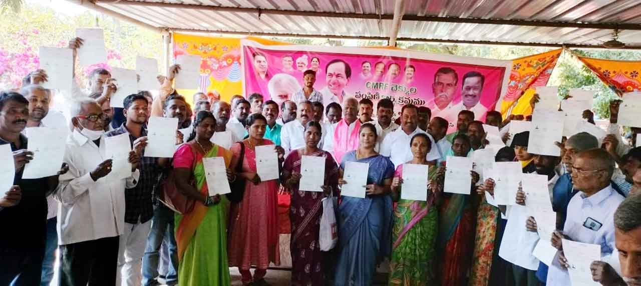 బీజేపీ, కాంగ్రెస్‌ నాయకులు తలదించుకోవాలి