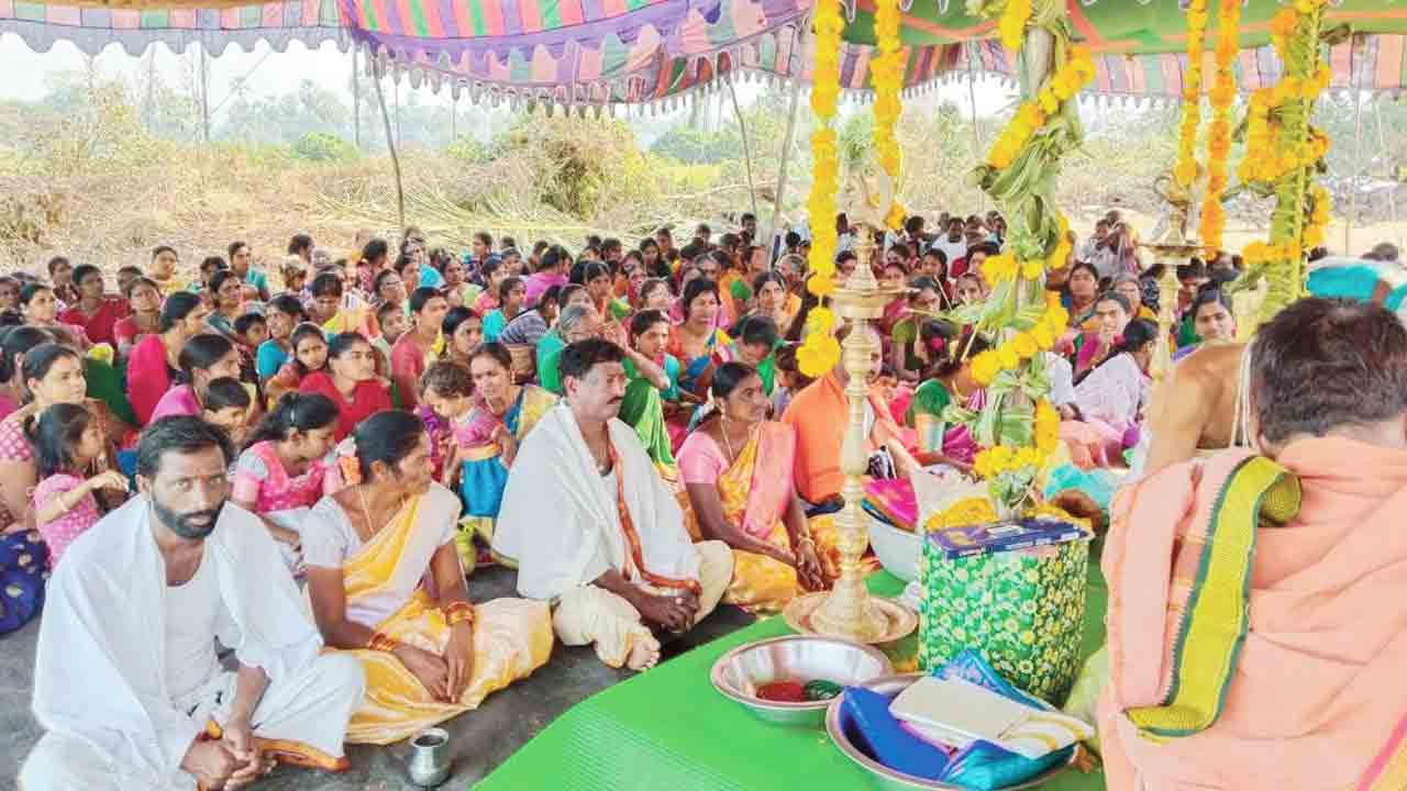 కల్యాణం.. కమనీయం..