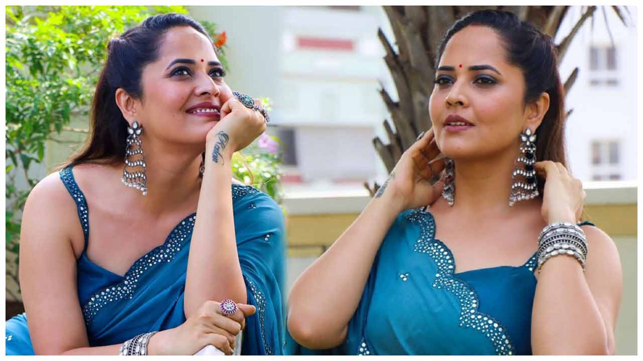 Anasuya Bharadwaj | కవ్వించే అందాలతో కట్టిపడేస్తున్న అనసూయ భరద్వాజ్..