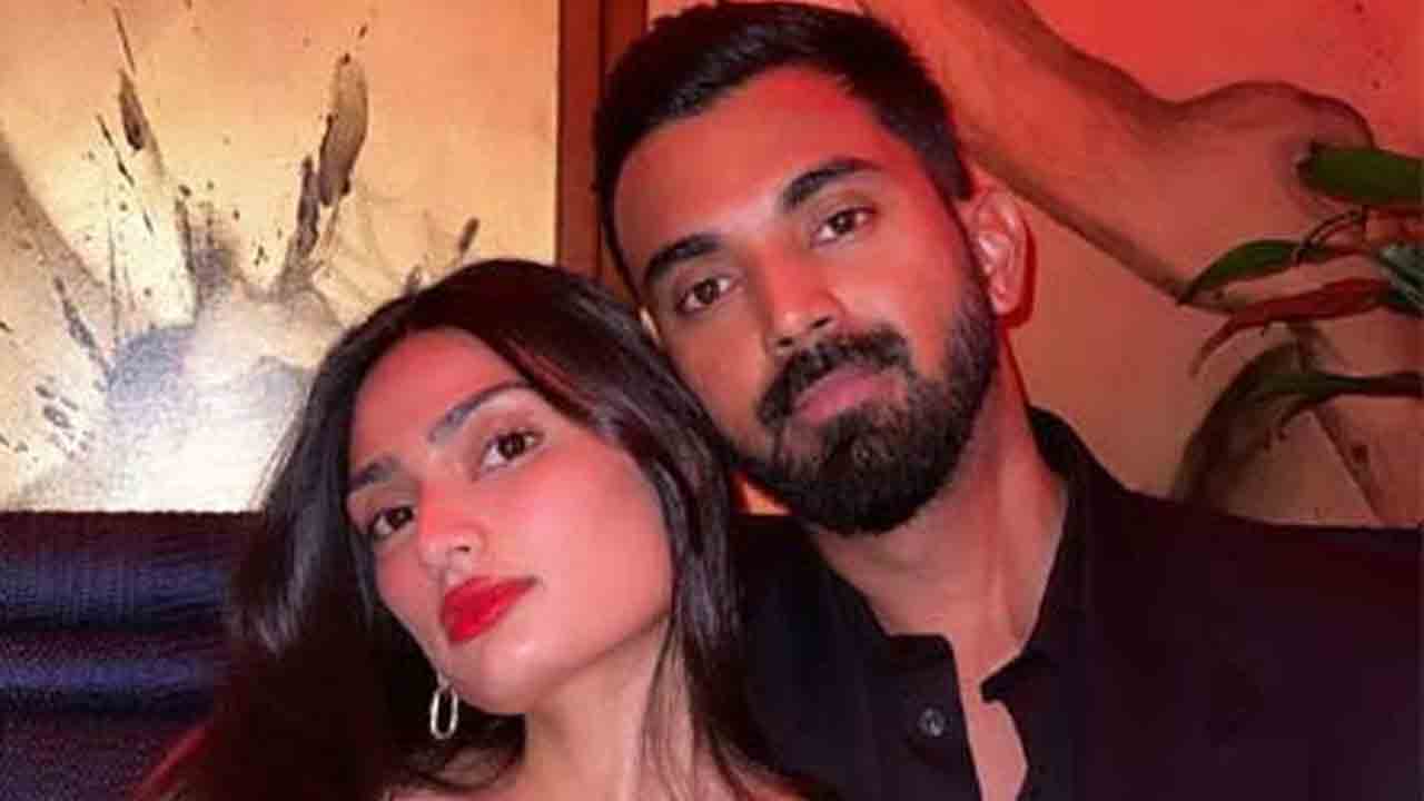 Athiya KL Rahul | న్యూఇయర్‌ వేడుకల్లో అథియాశెట్టి-కేఎల్‌ రాహుల్‌