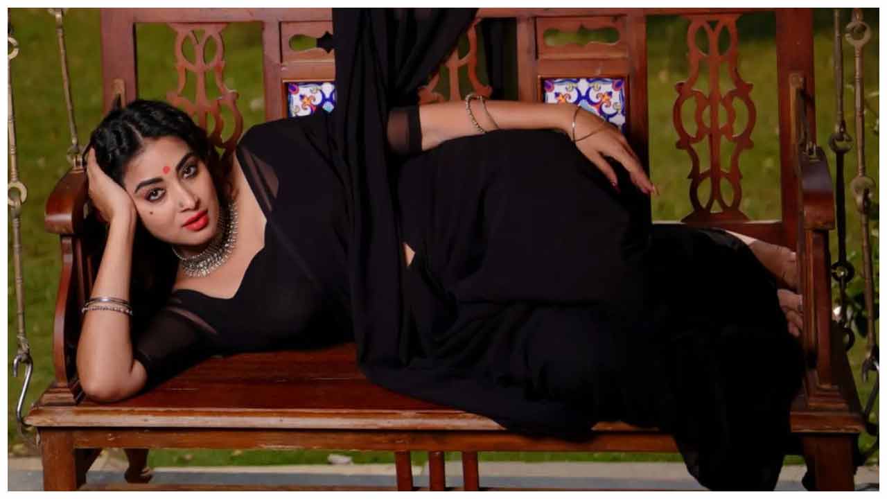 Bhanu Shree | మాస్ లుక్స్‌తో కేకపెట్టిస్తున్న భానుశ్రీ‌..