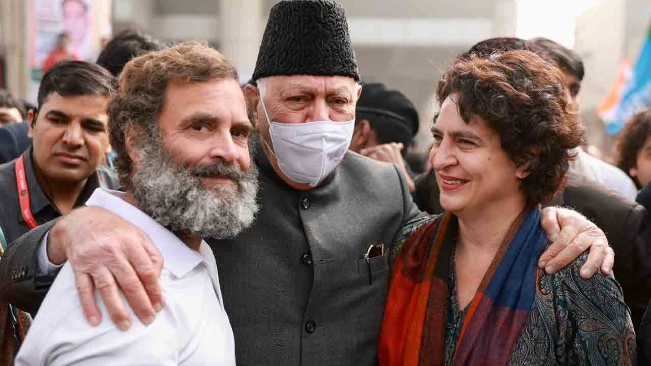 రాహుల్ భారత్ జోడో యాత్రలో ప్రియాంకాగాంధీ, ఫరూఖ్‌ అబ్దుల్లా