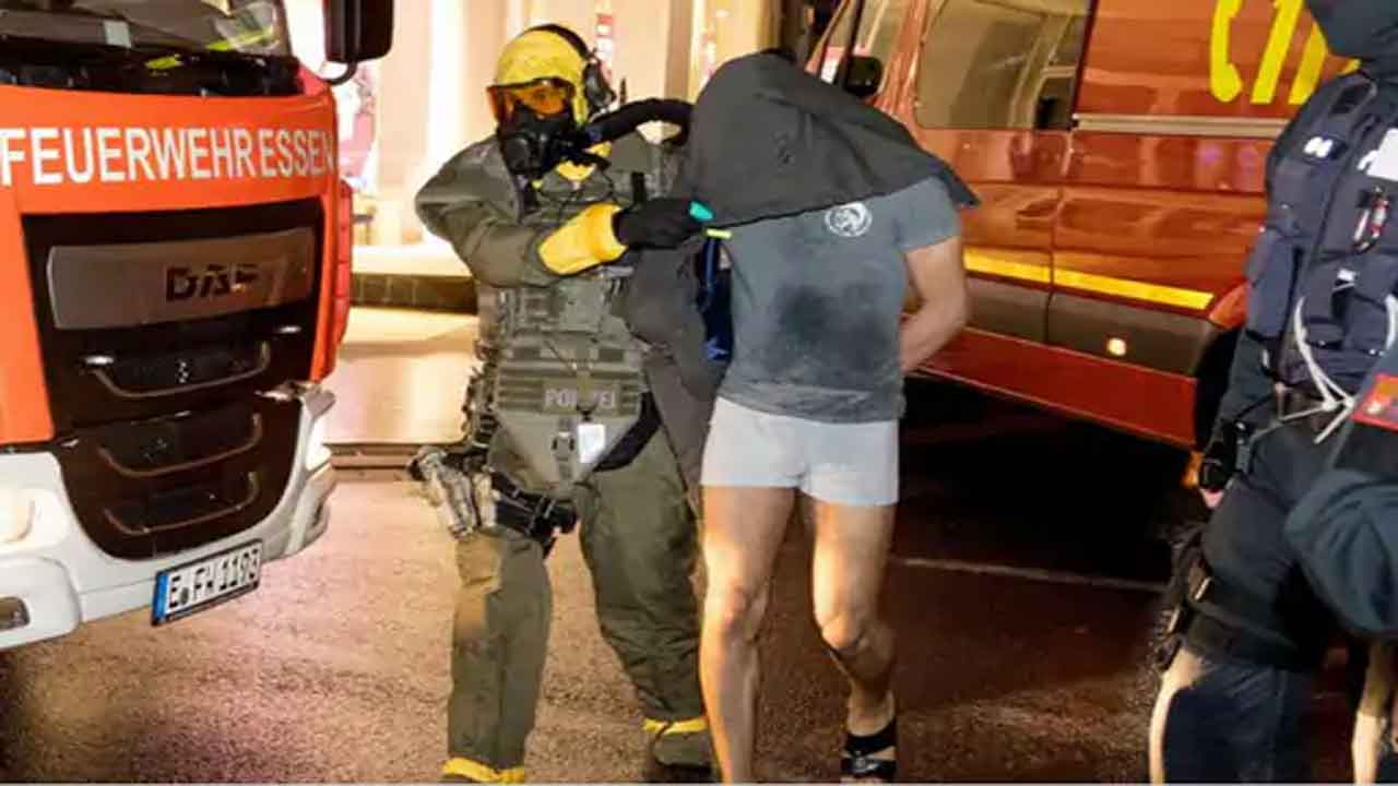 Germany terror | జర్మనీలో తప్పిన భారీ ఉగ్రవాద దాడి.. ఇద్దరు ఇస్లామిక్‌ ఛాందసవాదులు అరెస్ట్‌
