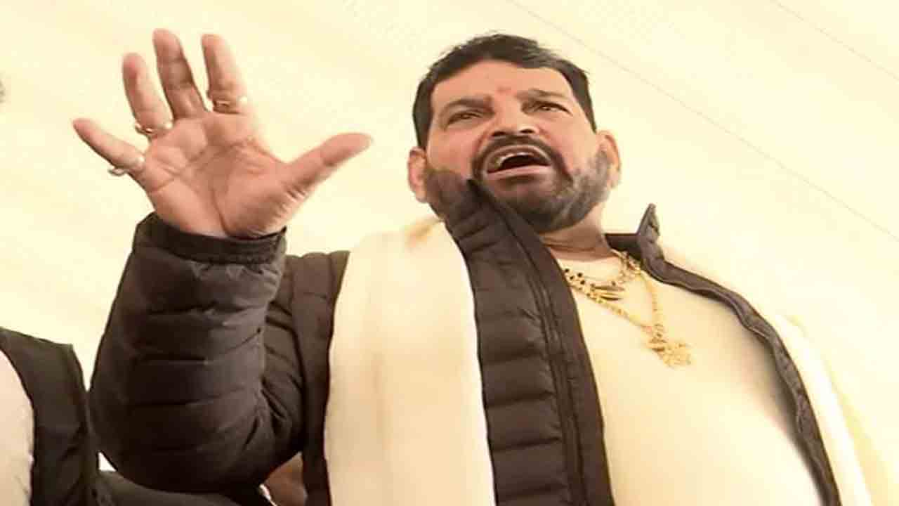 నిరసనలు చేసిన రెజ్లర్లపై కేసు నమోదు చేయండి.. ఢిల్లీ హైకోర్టును ఆశ్రయించిన బ్రిజ్‌ భూషణ్‌