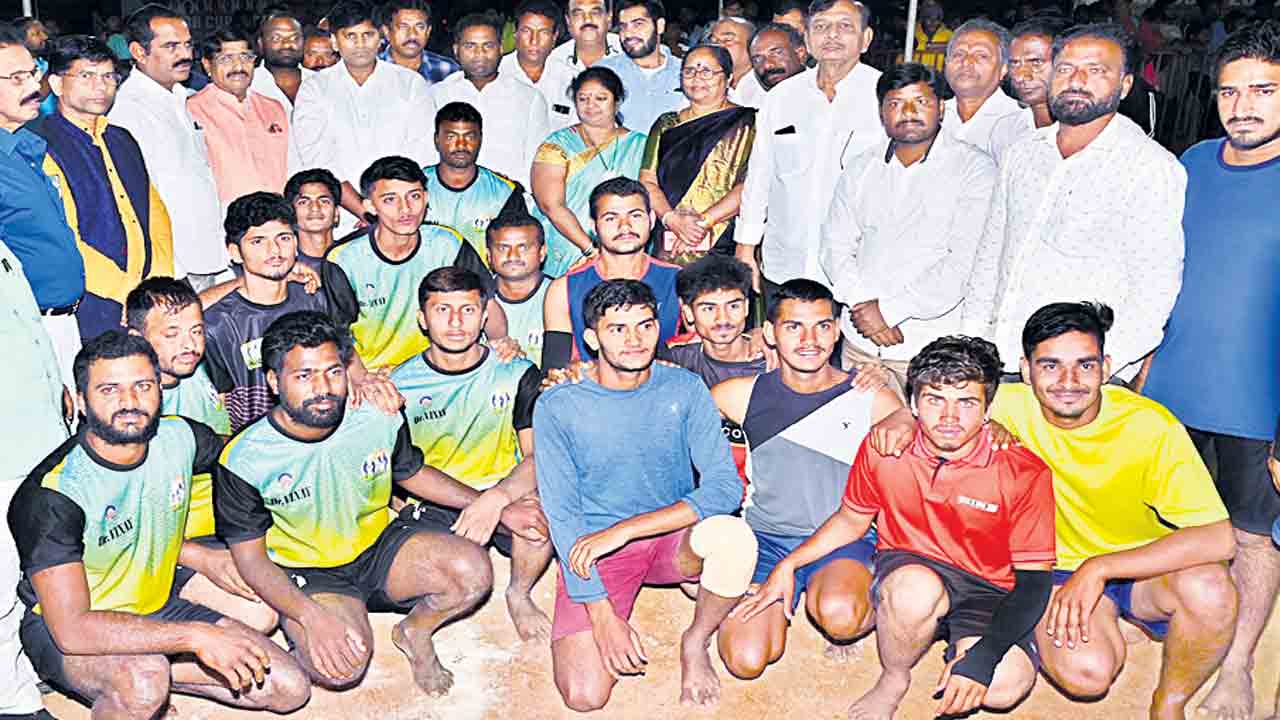 అట్టహాసంగా ‘కేసీఆర్‌ కప్‌-23’ కబడ్డీ పోటీలు ప్రారంభం