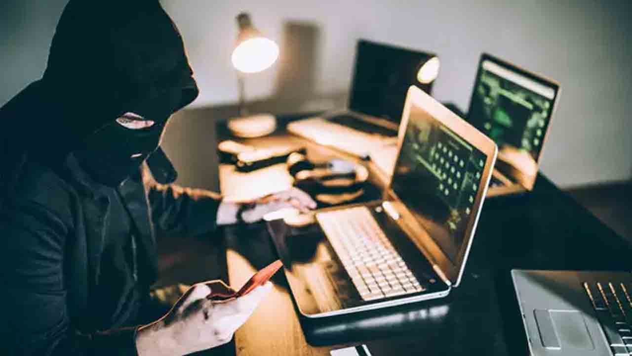 సైబర్‌ కేటుగాళ్ల ఆటకట్టు 41 కోట్లు ఫ్రీజ్‌