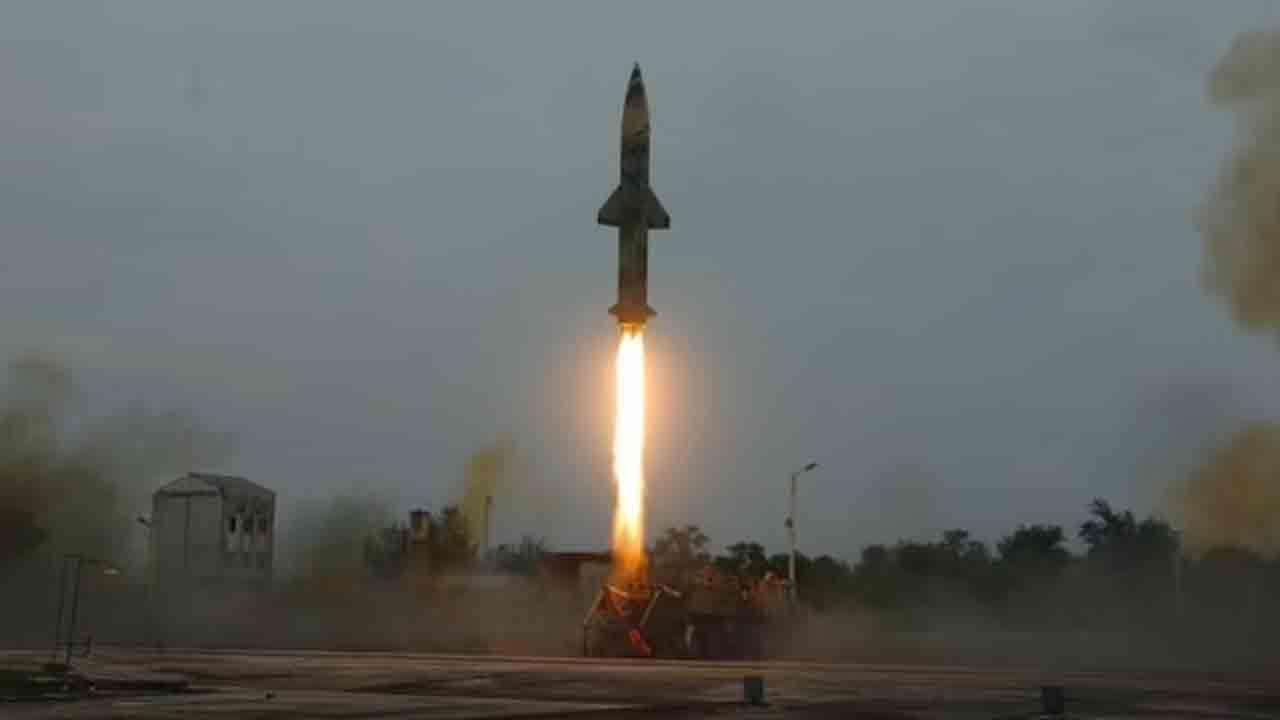 పృథ్వీ-2 బాలిస్టిక్‌ క్షిపణి పరీక్ష విజయవంతం