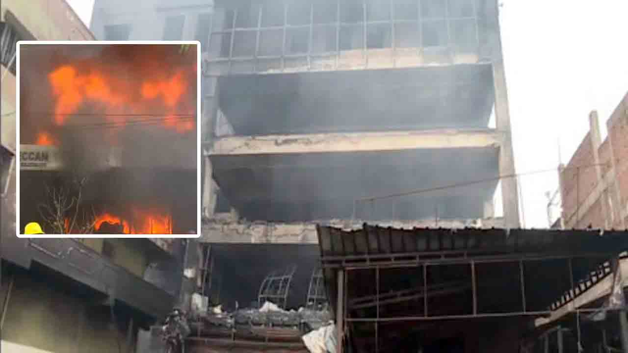 డెక్కన్‌ స్టోర్‌ కూల్చివేతకు జీహెచ్‌ఎంసీ ఏర్పాట్లు