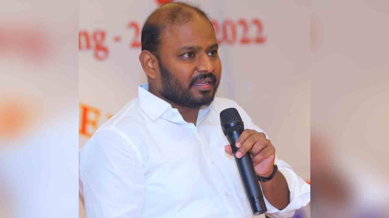 Anil Kurmachalam | సీఎం కేసీఆర్ పథకాలను కాపీ కొట్టేందుకే తెలంగాణకు మోదీ : అనిల్ కూర్మాచలం